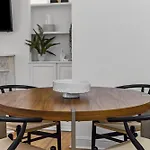 2 Bed Apartment- Mayfair 1
